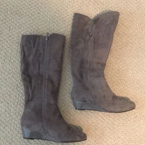 Grey boots - size 8.5